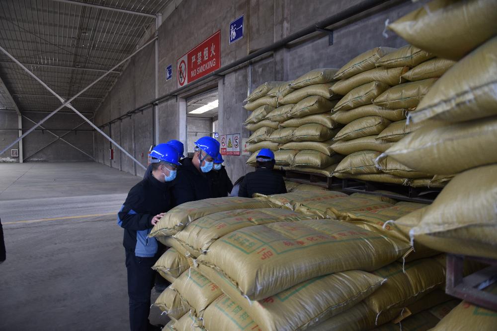 筑牢畜产品安全屏障——鄂尔多斯市农牧局联动推进饲料质量与道路运输安全监管